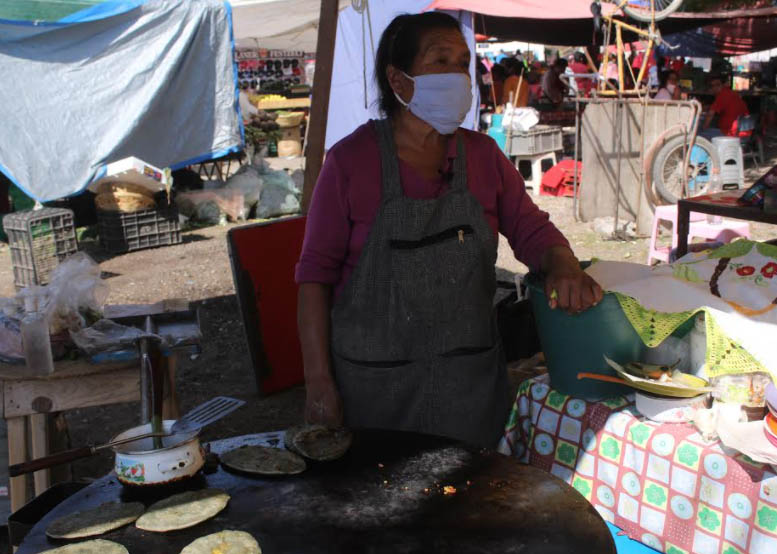 Por pandemia no alcanza ni para frijoles, dice comerciante en Puebla capital