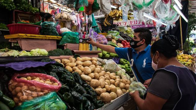Casi mil pesos cuesta canasta básica en Puebla al cierre del año