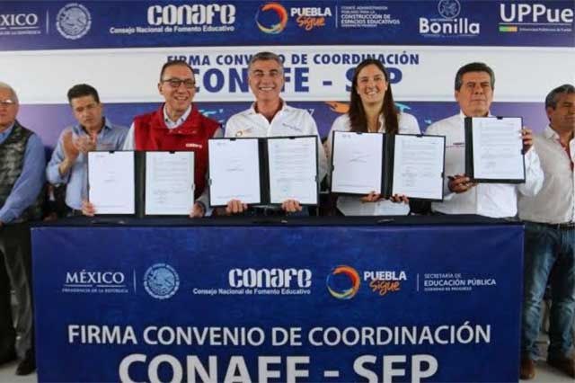 Gali trabaja con Conafe por la calidad educativa en Puebla