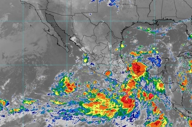 Advierten una noche de Grito del 15 muy lluviosa para Puebla