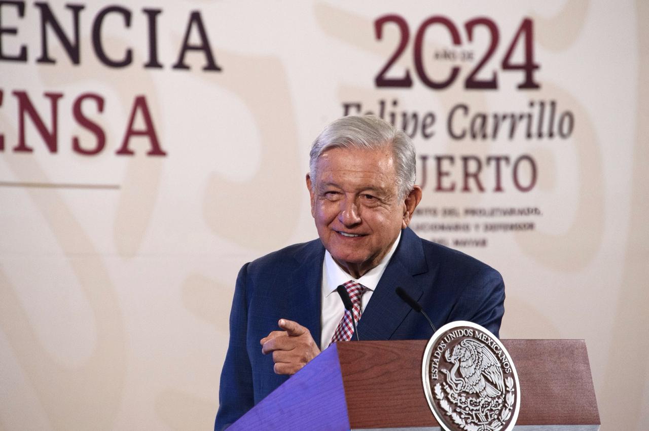 AMLO reacciona sobre postulación al Congreso de la Unión de Ignacio Mier y su hijo por Morena