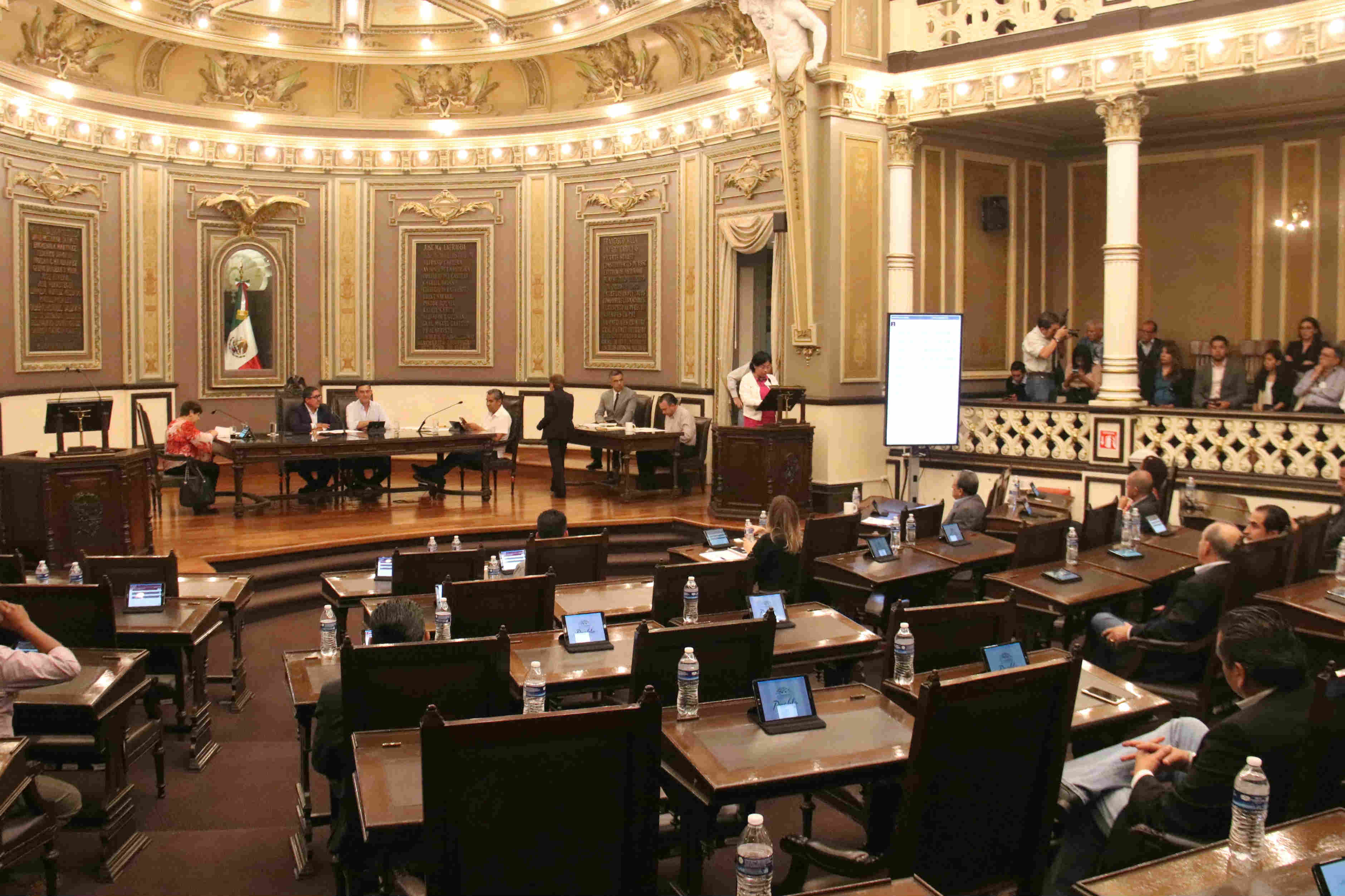 Congreso cede facultad a Carrancá para elegir sucesor en FGE