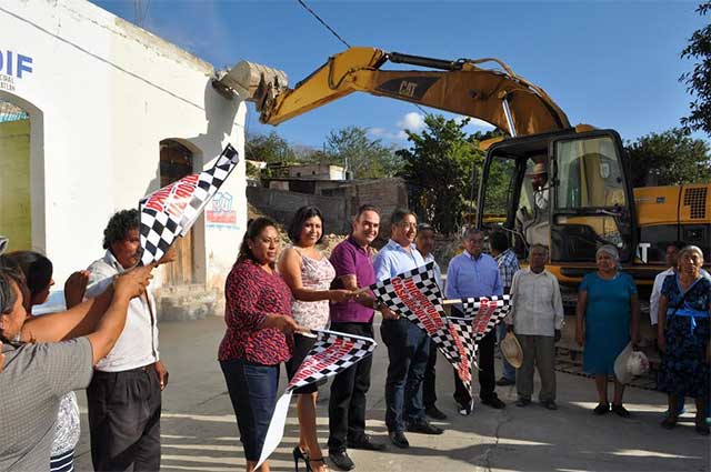 Inicia la construcción de la Casa de Cultura de Xayacatlán de Bravo ...