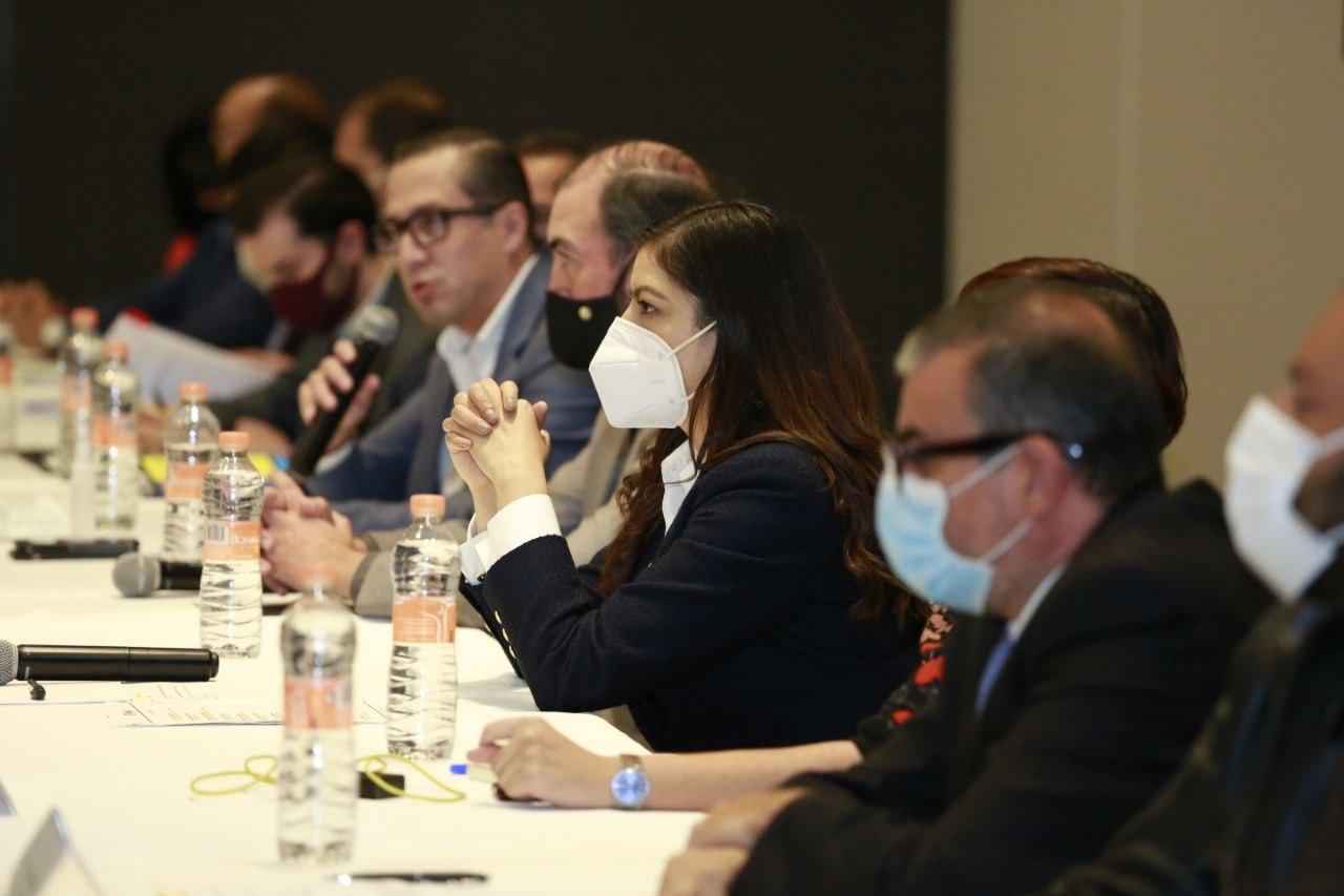 Rivera y constructores preparan estrategias para la reactivación económica