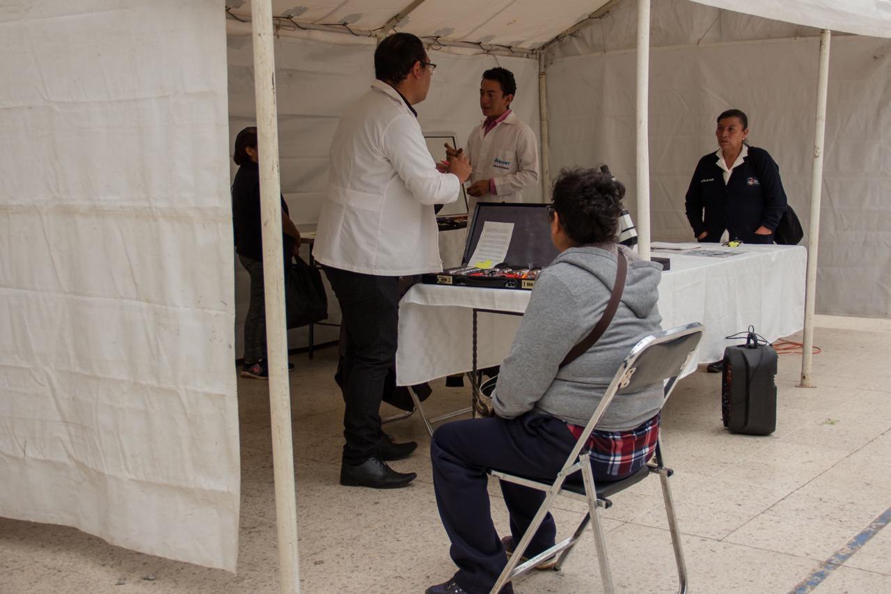 Realizan Jornada de Salud Visual en Zacatlán                