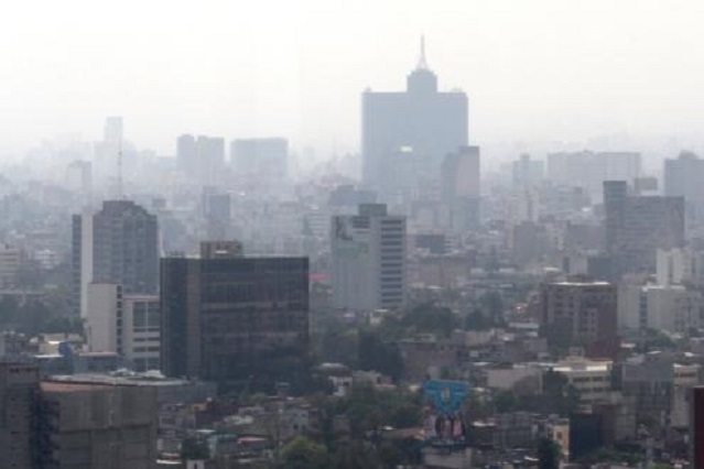 Proponen sancionar en CDMX a conductores que viajen solos