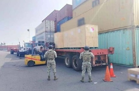 Marina localiza droga en columnas de piedra de cantera