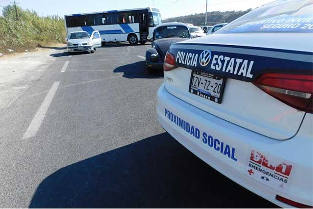 Convoy balea a policías estatales en Tehuacán