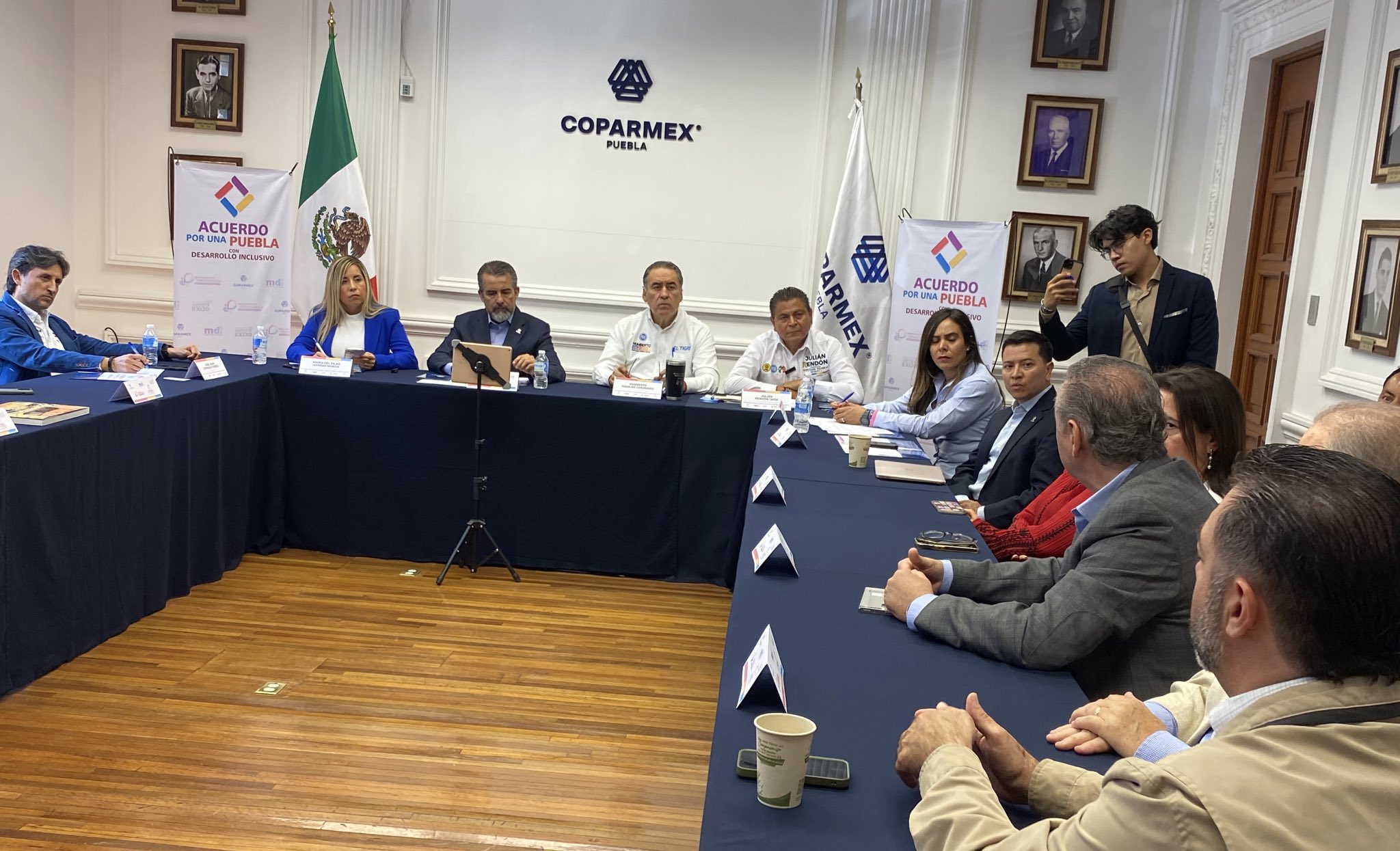 Responden 22 candidatos al Acuerdo por una Puebla con Desarrollo Inclusivo