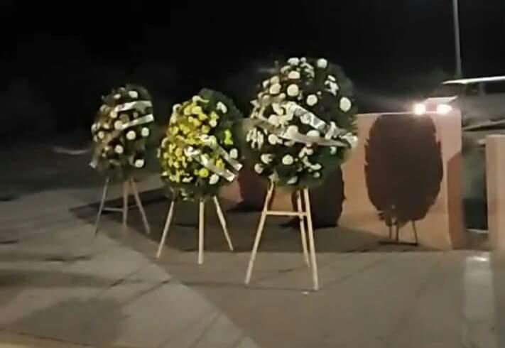 Con coronas de muerto amenazan a personal de la FGR