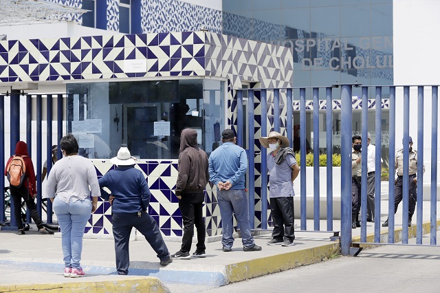 Federación reporta 400 casos activos más de Covid19 que el estado 