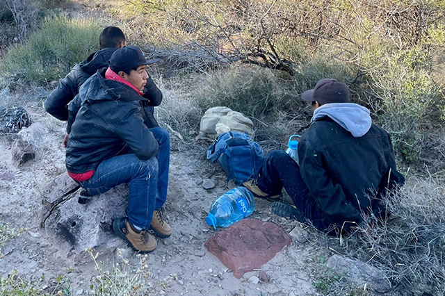 Alista EU carpas para juicios rápidos a migrantes