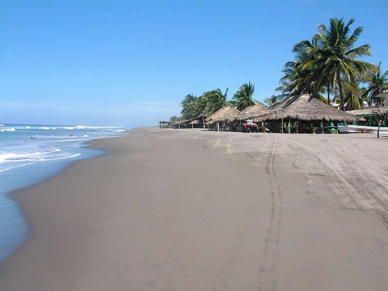 Restauranteros logran abrir playas en Chiapas durante Semana Santa