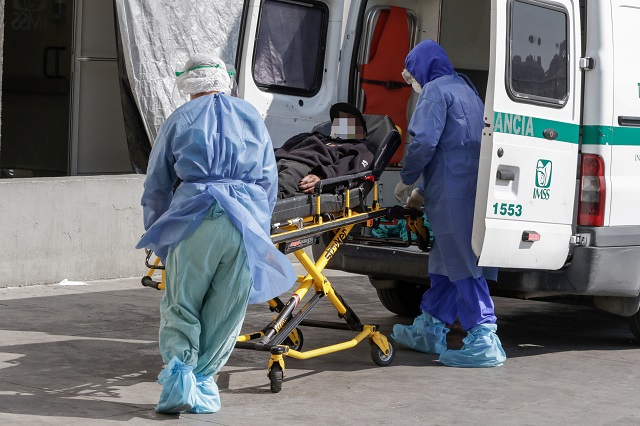 Han muerto 556 médicos y enfermeras por Covid en Puebla: Salud 
