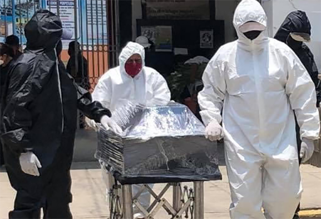 Fallece dentista por covid-19 que había recibido dos dosis de vacuna