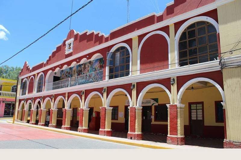Edil adeuda 150 mil pesos a juntas auxiliares de Coxcatlán