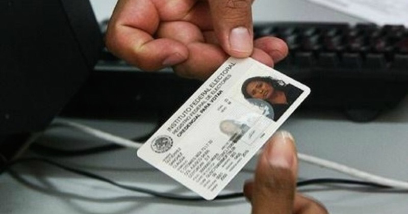 Denuncian por coacción del voto a coordinadora de Conafe en Zoquitlán 