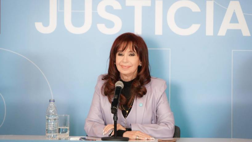 Corte de Argentina confirma condena de 6 años de prisión contra Cristina Kirchner