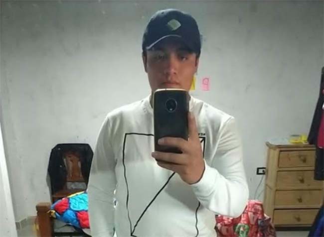 Cristóbal de 21 años desapareció en Los Reyes de Juárez