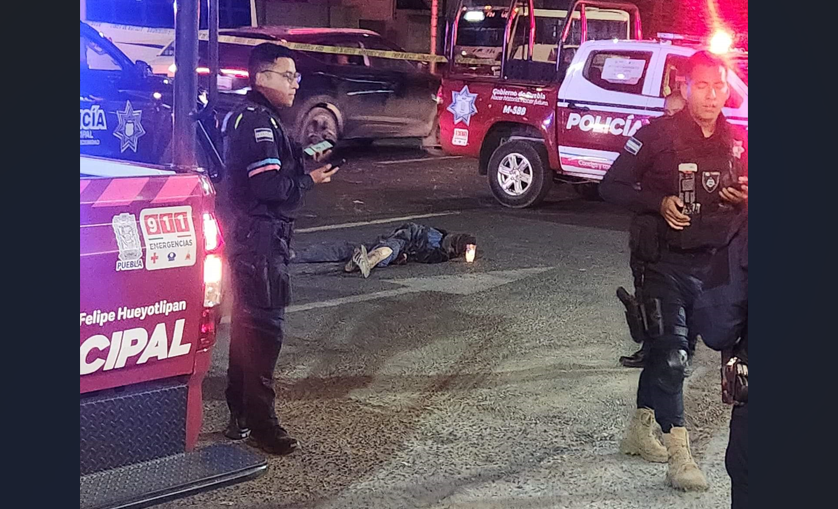 Cámaras captan como un auto lo mató en San Felipe Hueyotlipan