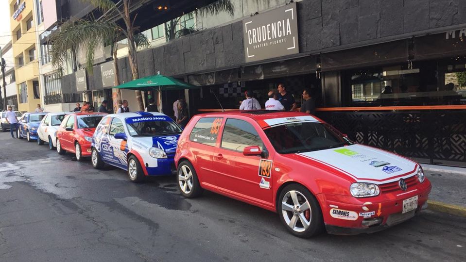 Se agarran a balazos en estacionamiento del bar Crudencia