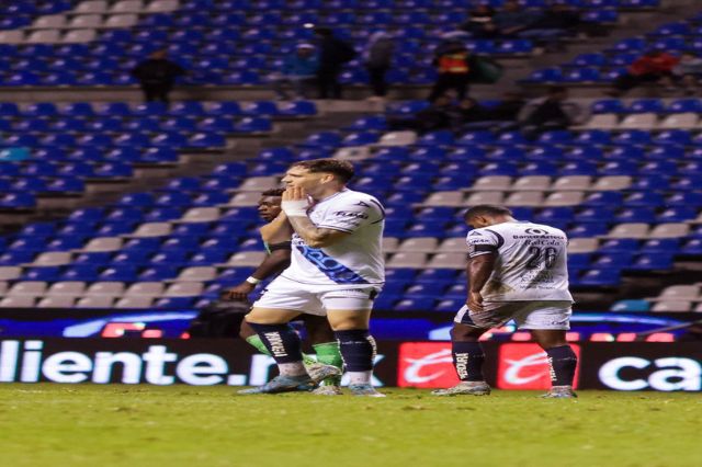 Habilitan transporte nocturno después del Puebla vs Cruz Azul