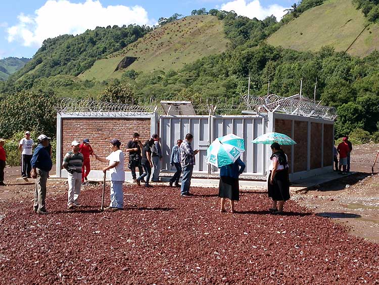 Ignorando a juez concluye Gasomex instalación de gasoducto en Cuacuila