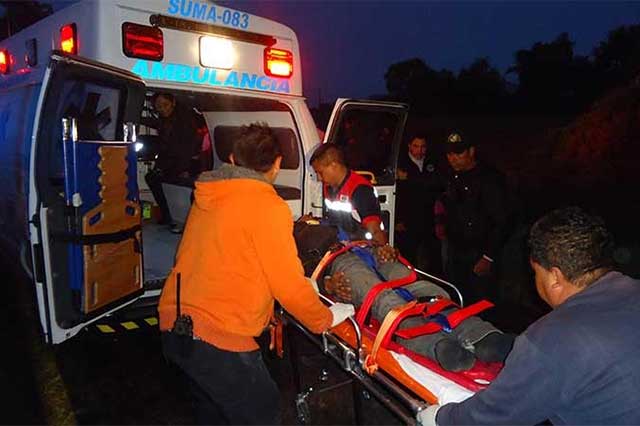 Se lesionan 4 personas al caer de camioneta en Cuapiaxtla