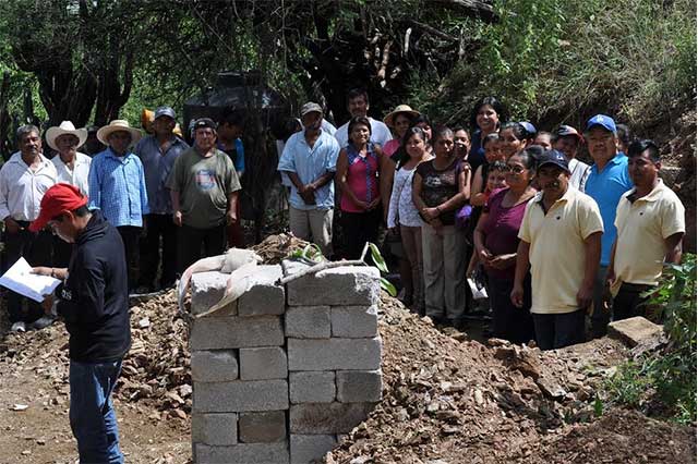 Construyen en Xayacatlán 20 cuartos adicionales para personas indígenas