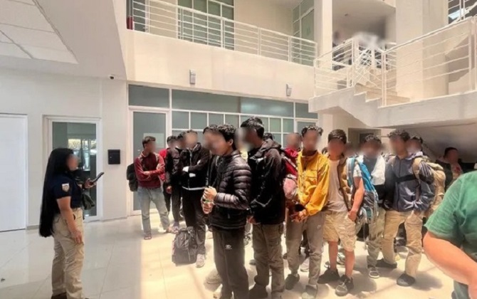 Aseguran a 84 migrantes asiáticos y americanos en Cuautitlán Izcalli