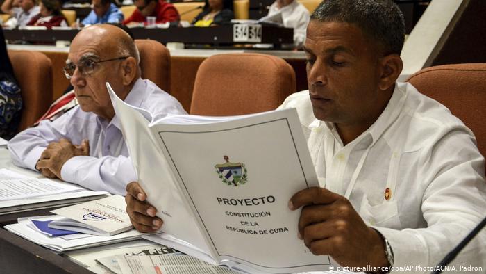 Partido Comunista de Cuba prepara nueva cúpula tras salida de Raúl Castro