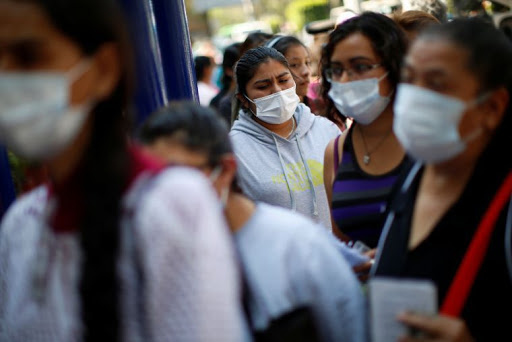 Registran desabasto y precios caros de cubrebocas y gel antibacterial en Teziutlán