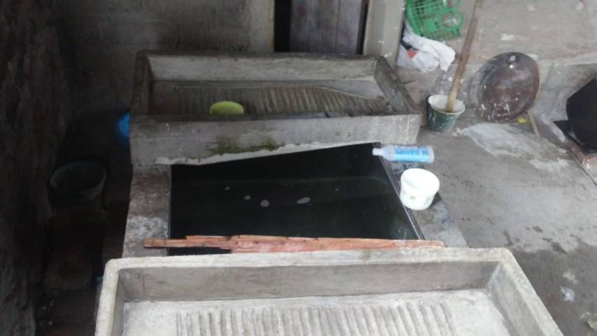 Pedrito se ahogó en un balde de agua; su abuelita pidió auxilio