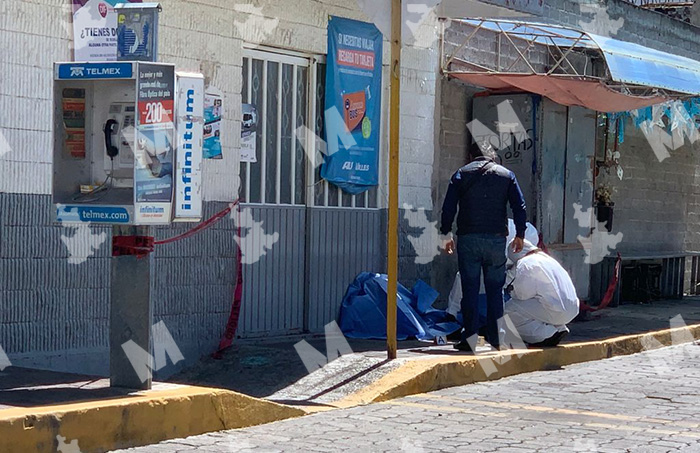 VIDEO Por Covid muere hombre después de bajar de autobús AU en Serdán