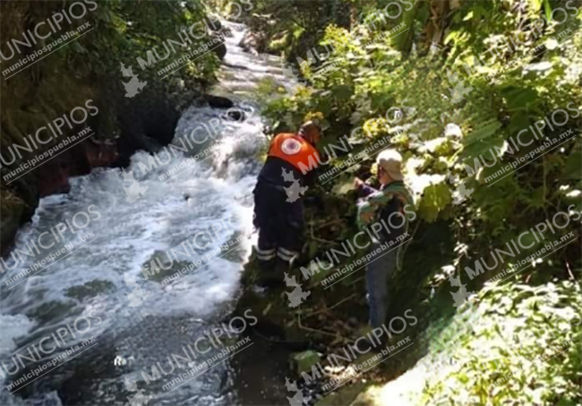 Avientan cuerpo de joven a río de Chignautla