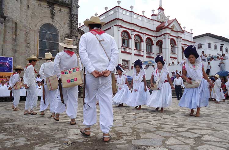 Inauguran Festival de Música y Danza en Cuetzalan