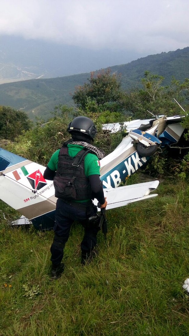 Otra avioneta de la Escuela 5 de Mayo se desploma y deja un muerto y un herido