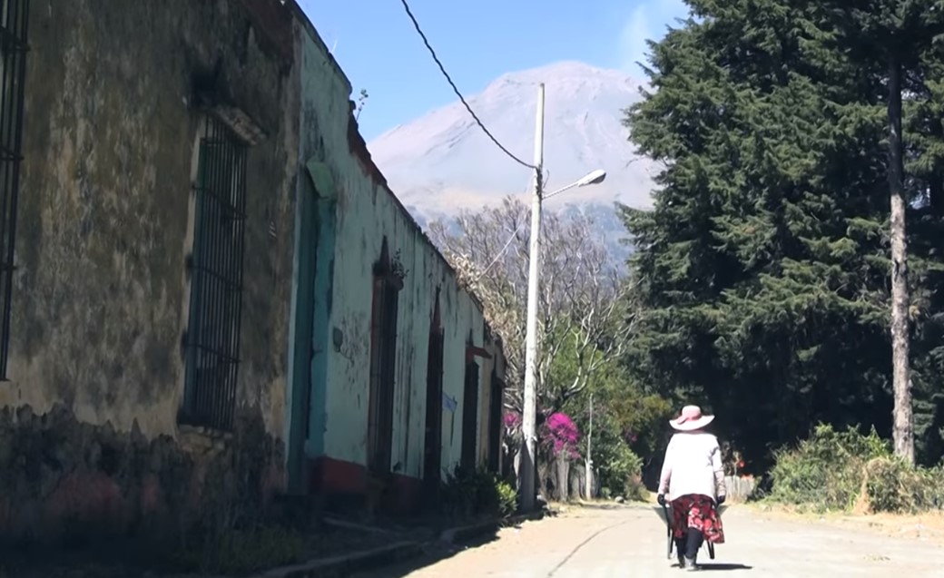 En Tochimilco habitantes no duermen por los sonidos del Popocatépetl