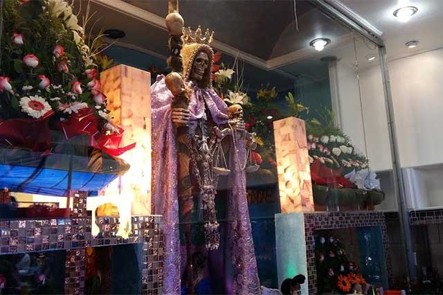 Amor, dinero y protección, los favores de la Santa Muerte en Texmelucan