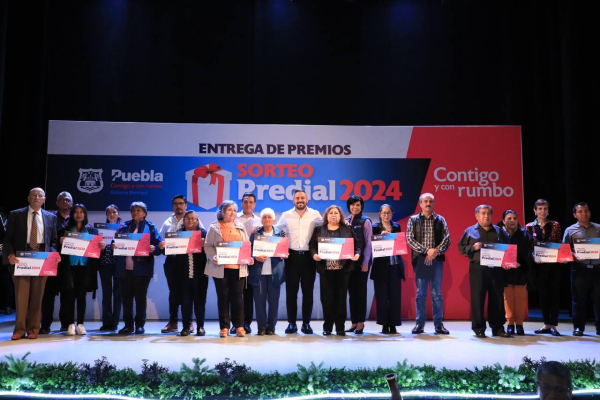 Ayuntamiento de Puebla entrega premios del Sorteo Predial 2024