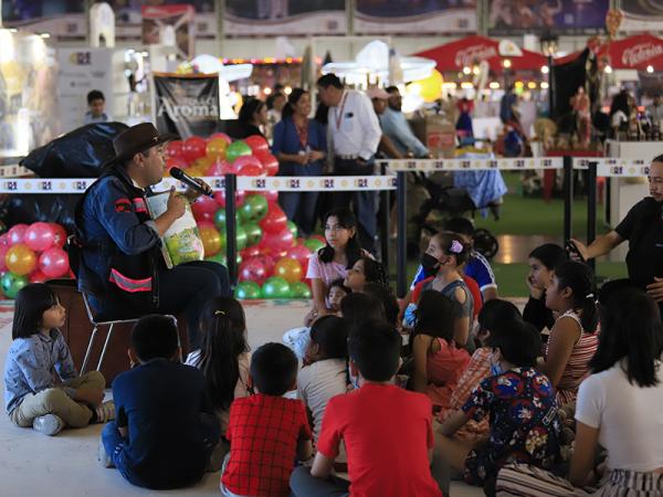 Celebra gobierno estatal día del Niño en la Feria de Puebla