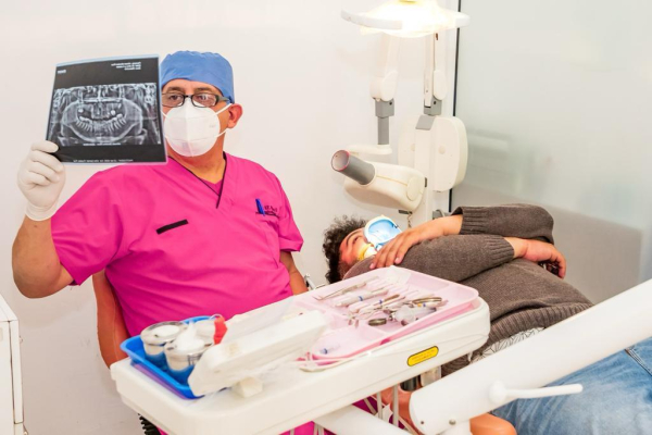 SMDIF invita a poblanos acudir a la Clínica de Especialidades Dentales