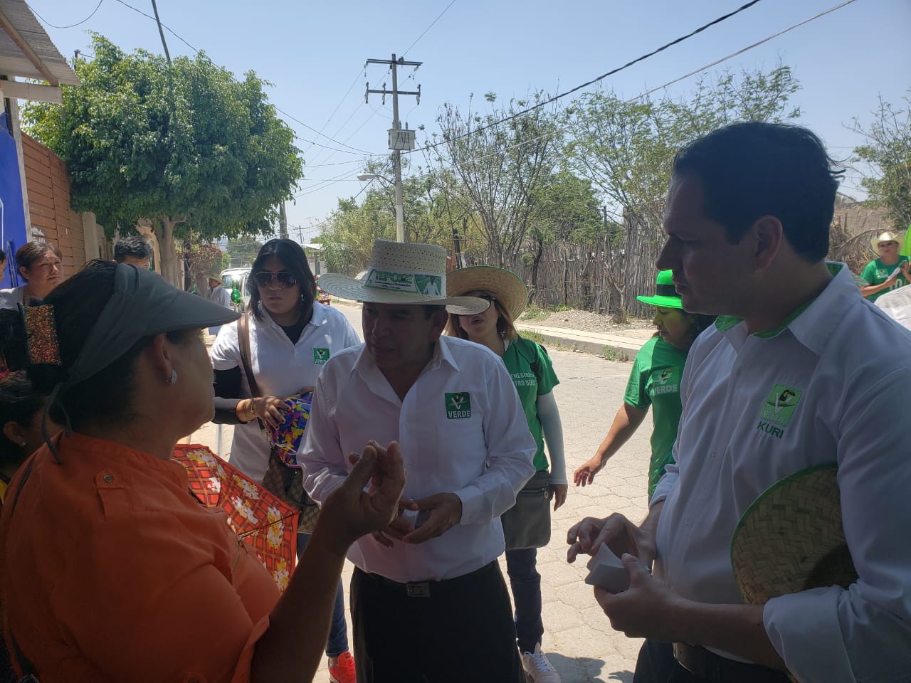 Ofrecen Kuri y Tepole operativo Escuela Segura en Tehuacán