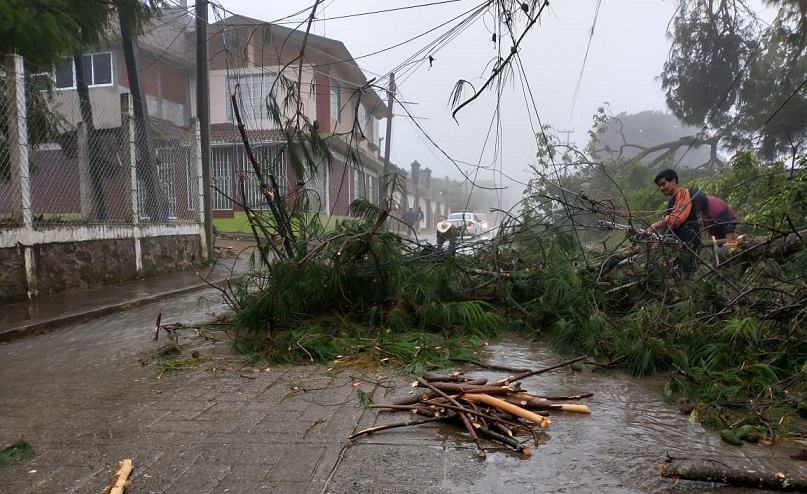 Pegan daños de Grace a 73 clínicas y 28 escuelas en Puebla