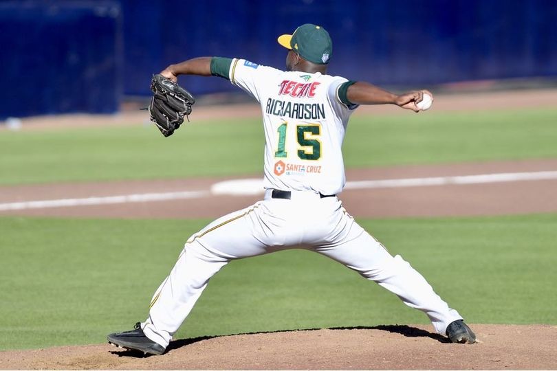 Richardson causa baja en los Pericos