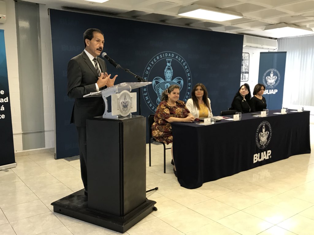 FIQ-BUAP acredita tres programas educativos ante CACEI