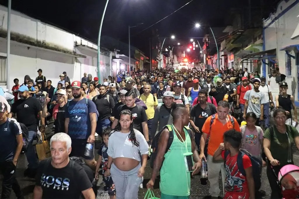 Chiapas: parte otra caravana de migrantes hacia EU previo a la investidura de Trump