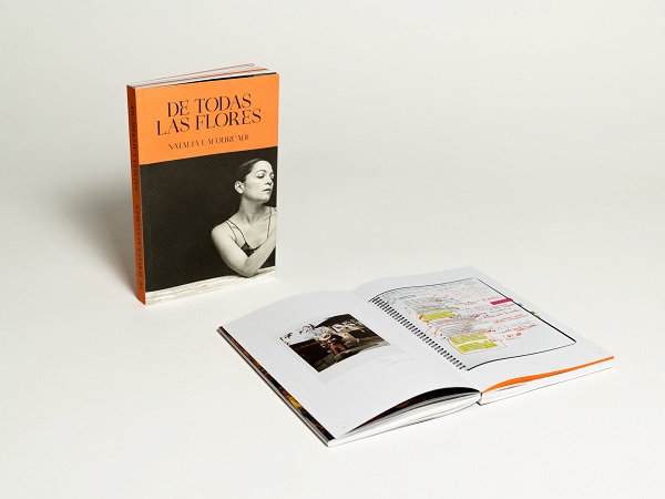Natalia Lafourcade lanza su libro De todas las flores, un diario musical y fotográfico