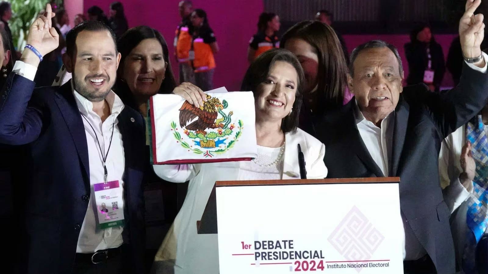 Xóchitl, contra dos, se llevó la noche