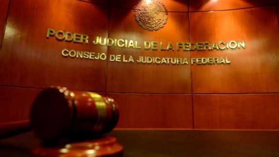 Fitch advierte que reforma judicial puede afectar clima de inversión